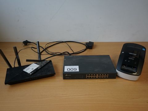 2 tp-link routers en 1 brother QL-700 label printer