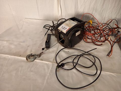 Elektrische lier 12 volt model SF-U0602