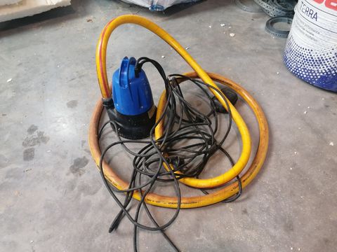 Electric immersion pump