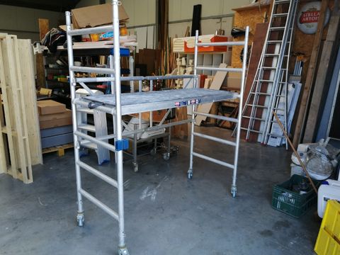 Altrex mobile alu racking system