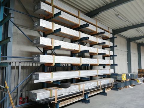 Aluminium profielen 672st. (7pal)lengte 6500mm