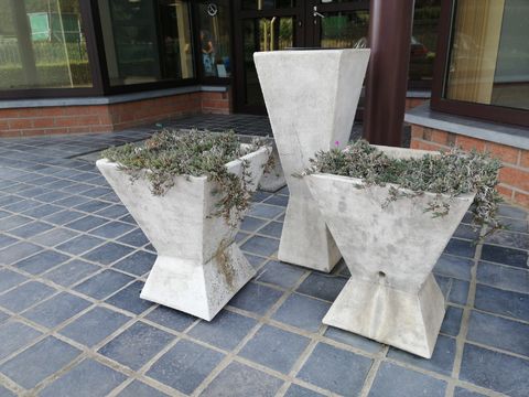 Lot bloembakken beton